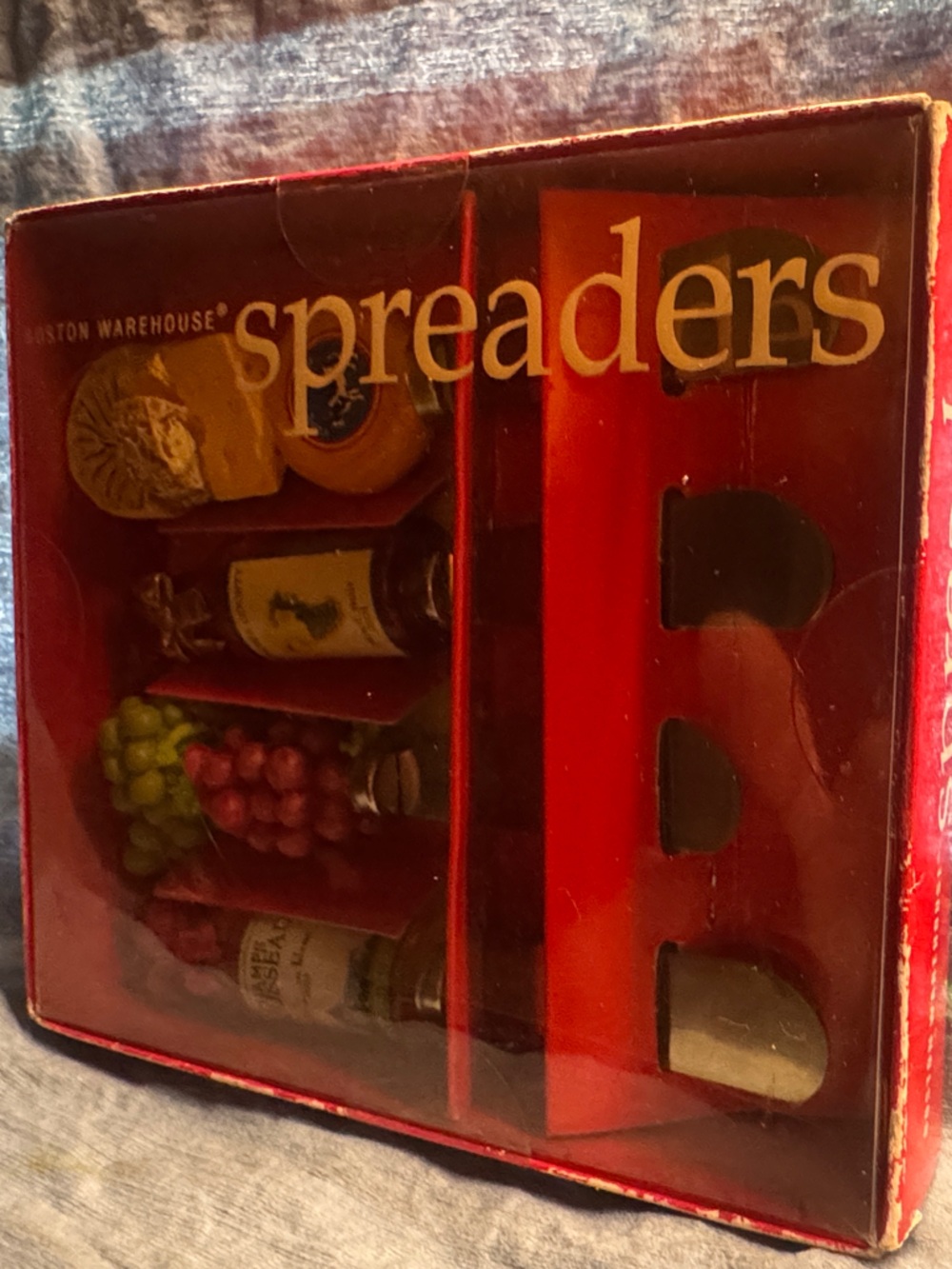 Boston Warehouse Wine & Cheese Spreaders Set of 4 NIB Charcuterie Knife Knives